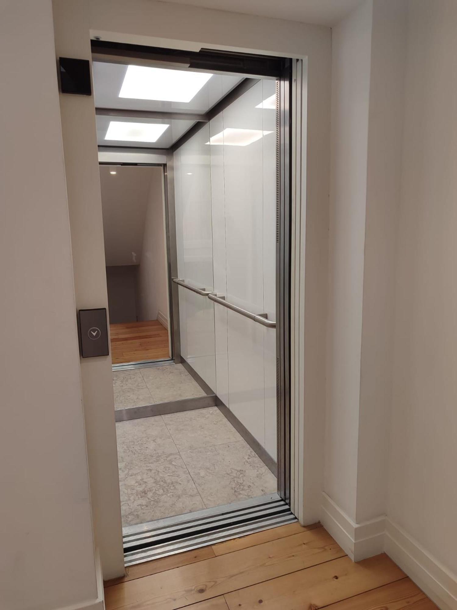 Arsenal 108, Design - New Light Downtown Chiado And River Apartamento *